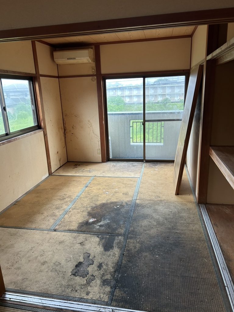 北九州市小倉南区｜特殊清掃・残置物撤去事例【2DK】
